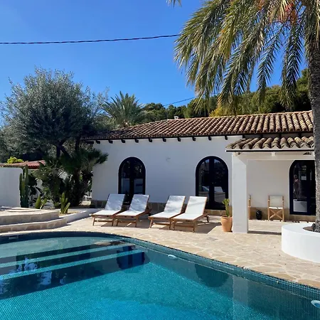 Authentic Hacienda Near The Sea