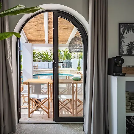 Villa Authentic Hacienda Near The Sea